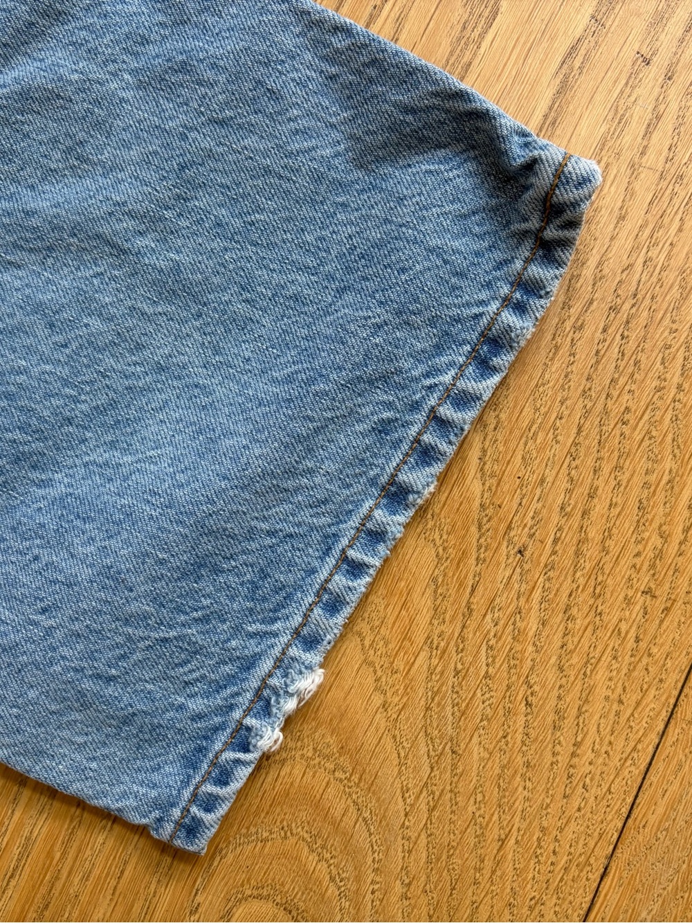Agolde Straight Leg style Denim - Picture 8 of 8